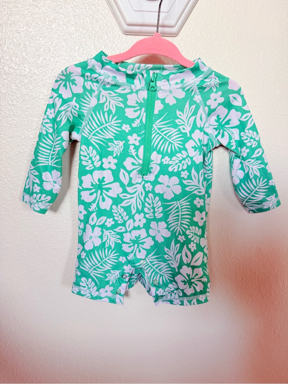 wonder nation Mint Green & White Floral Long-Sleeve Rashguard